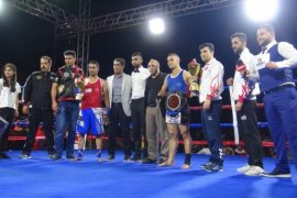 Bitlis’te Uluslararası Muaythai Galası düzenlendi