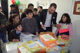 Bitlis İHH, Tatvan’da yetim karne şenliği düzenledi