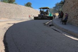 Bitlis’te Yol Yapım Çalışmaları Hız Kesmeden Devam Ediyor