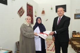 BEÜ Sürekli Eğitim Merkezi’nde El Sanatları, Giyim Üretim ve Harik Sergisi Açıldı