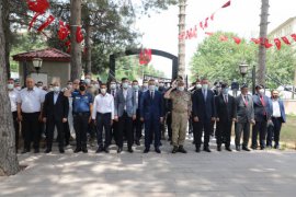 Bitlis’te 15 Temmuz Şehit ve Gazileri Anma Programı Düzenlendi