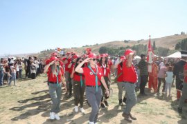 Ahlat Şenlikleri ikinci gününde de coşkuyla devam etti