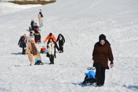 Bitlis Eren Üniversitesi Kar Festivali Düzenlendi