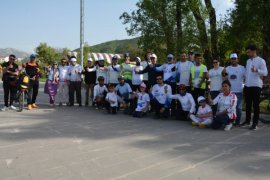 Bisiklet Günü Dolayısıyla Tatvan'da Bisiklet Turu Düzenlendi