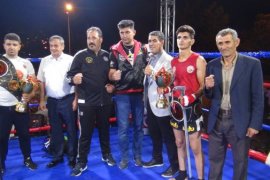 Bitlis’te Uluslararası Muaythai Galası düzenlendi