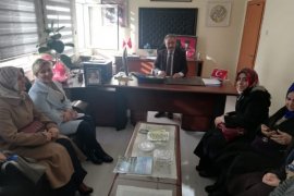 Arzu Özkan, Tatvan Halk Eğitimi Merkezi'ni ziyaret etti