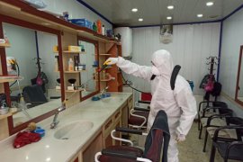 Bitlis’teki berber ve kuaförler dezenfekte edildi