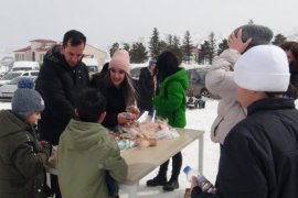 Bitlis’te Depremden Etkilenen Çocuklar İçin Kar ve Kızak Etkinliği Düzenlendi