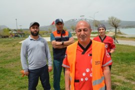 Tatvan’daki Sokak Hayvanlarına Yönelik Aşılama Çalışmaları Yapıldı