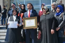 Tatvan Belediye Başkanı Mehmet Emin Geylani göreve başladı