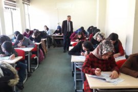 Tatvan Halk Eğitimi Merkezi bünyesinde DYK sınavı yapıldı