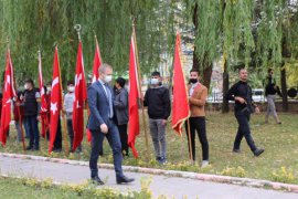 Hizan’da ‘29 Ekim Cumhuriyet Bayramı’  Dolayısıyla Tören Düzenlendi