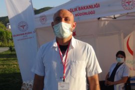 Tatvan Sahilinde ve AVM’de Aşı Standı Kuruldu