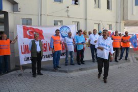 Liman İş Sendikası üyeleri basın açıklaması yaptı