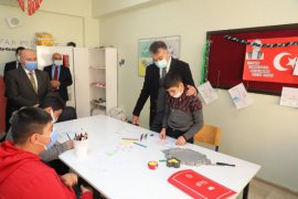 Vali Çağatay, Ahmet Eren Özel Eğitim Uygulama Okulunu Ziyaret Etti
