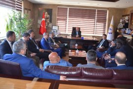 Bakan Yardımcısı Orhan Yegin Tatvan’da düzenlenen toplantıya katıldı