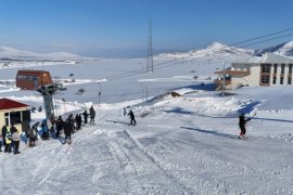 Bitlis'te Kayak Sezonu Başladı