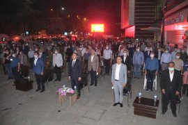 Tatvan’da ‘Demokrasi ve Milli Birlik Günü Programı’ düzenlendi