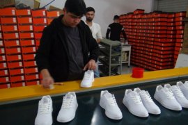 Tatvan’da Ayakkabı Üretim Fabrikası Açıldı