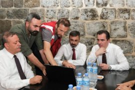 Bitlis’teki Tarihi Mirasların Restore Çalışmaları Sürüyor