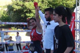 Bitlis’te “Uluslararası Muay Thai Galası” Düzenlendi