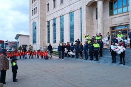 Cumhuriyet Anaokulu Öğrencileri Emniyet Müdürlüğünü Ziyaret Etti
