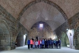 İlimizi Tanıyalım Projesi Kapsamında Bitlis’teki Tarihi Yerler Ziyaret Ediliyor