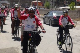 4. Van Denizi Bisiklet Festivali’ne Katılan Gönüllüler Tatvan’a Vardı