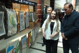 Liseli Öğrencilerin Resim Sergisine Yoğun İlgi
