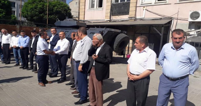 Kaymakam Alibeyoğlu’dan, duygu dolu vedalaşma