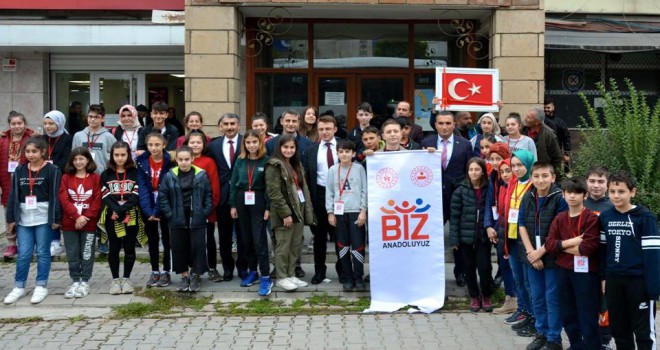 Kaymakam Sancaktutar Rizeli öğrencileri ağırladı