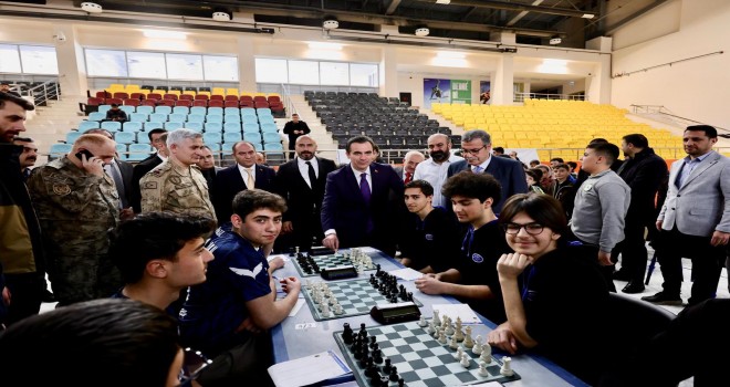 Bitlis’te Okul Sporları Satranç Turnuvası Başladı