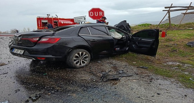 Tatvan’da feci kaza, 2 ölü, 1 yaralı