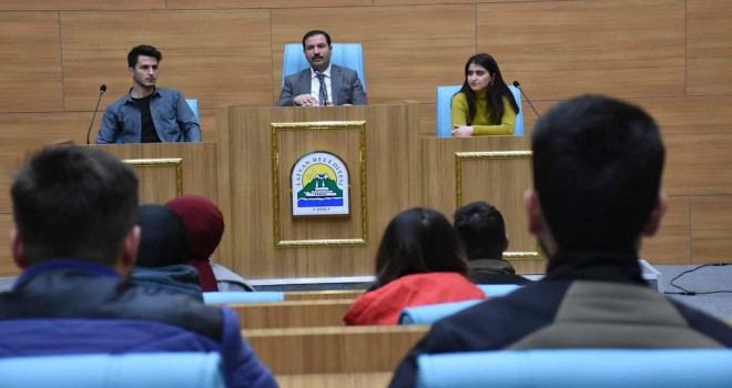 Tatvan Belediyesi Bünyesinde ‘Gençlik Meclisi’ Kuruldu