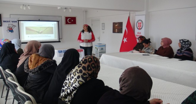 Kadınlara Çevre Temizliği ve Doğayı Korumak Konusunda Eğitim Semineri Verildi