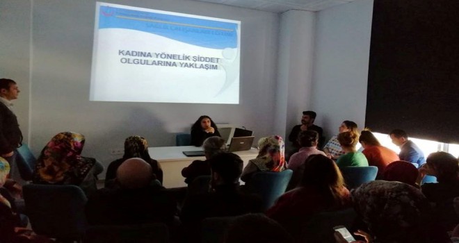 Tatvan’da ‘Kadına Yönelik Şiddetle Mücadele’ semineri verildi