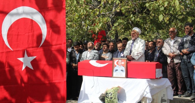 Şehit polis adayı Adilcevaz’da toprağa verildi