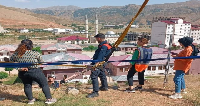 AFAD Gönüllülerine İple İniş Eğitimleri Verildi