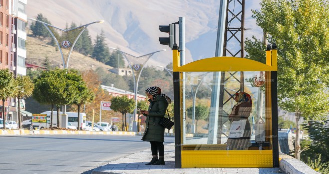 Bitlis'te kış şartlarına uygun otobüs durağı sayısı artırılıyor