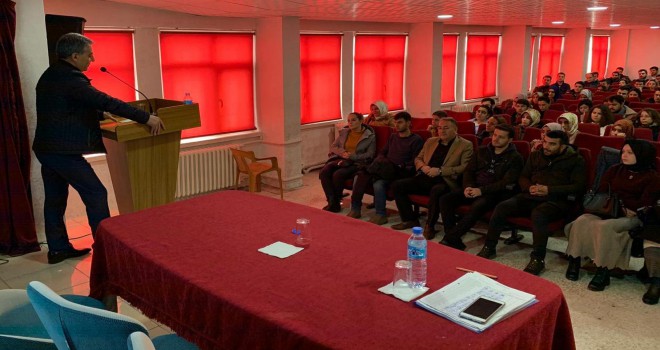 Aday öğretmenler için Tatvan’da eğitim semineri düzenlendi