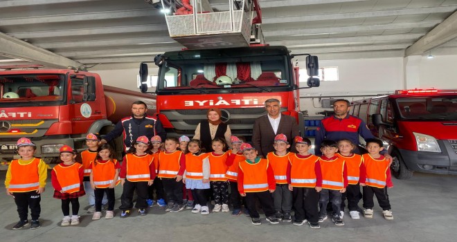 Minik Öğrencilerden İtfaiyeye Ziyaret
