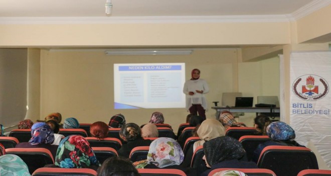 Bitlis’te sağlıklı beslenme ve obezite semineri verildi