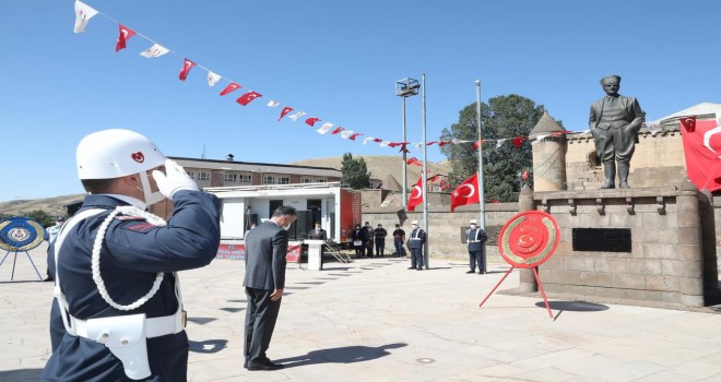 Bitlis’in Düşman İşgalinden Kurtuluşu'nun 104. Yıldönümü, Törenle Kutlandı