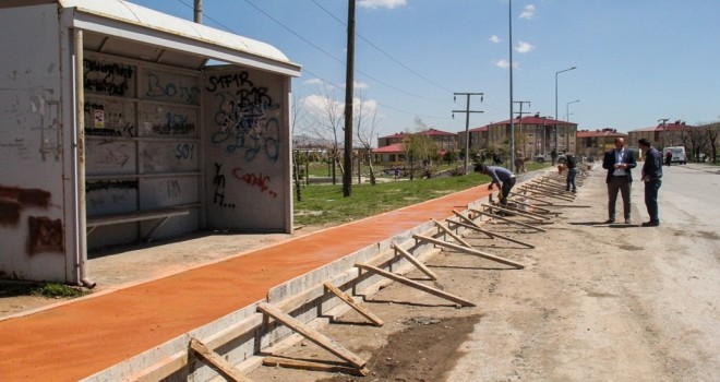 Bitlis’te kaldırım çalışmalarına başlandı