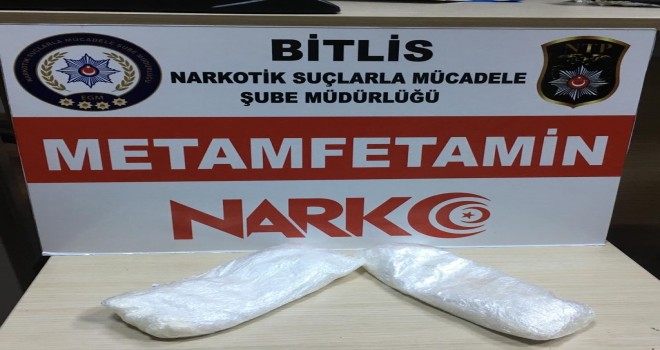 Güroymak’ta şüpheli araçta 451 gram uyuşturucu ele geçirildi