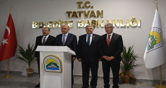 Başbakan Yardımcısı Fikri Işık Tatvan’ı ziyaret etti