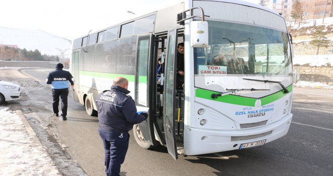 Bitlis’te toplu taşıma araçları denetledi
