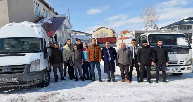 Depremzedeler İçin Mutki'de Başlatılan Yardım Kampanyası Devam Ediyor