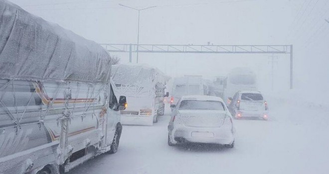 Bitlis'te zincirleme kazası meydana geldi