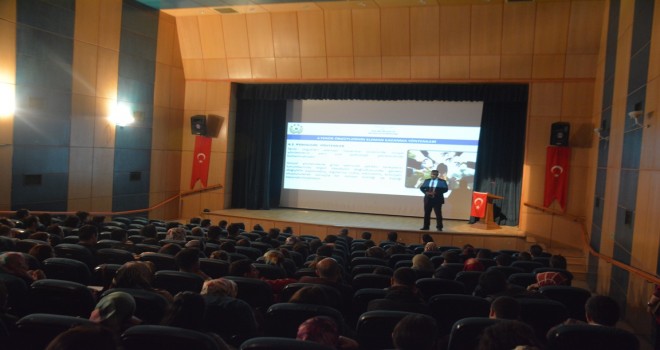 Emniyet Müdürlüğü tarafından Tatvan’da konferans düzenlendi